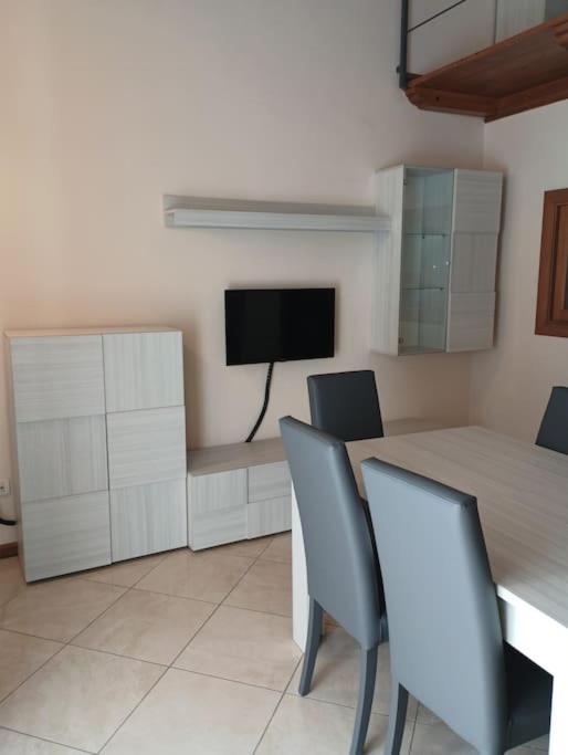 Apartamento A Casa Di Laura Nápoles Exterior foto